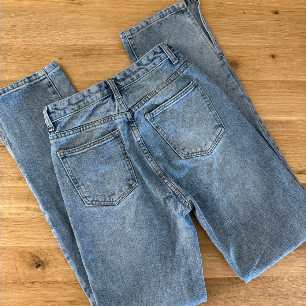 Side Slit High Rise Jeans - Picture 4 of 4